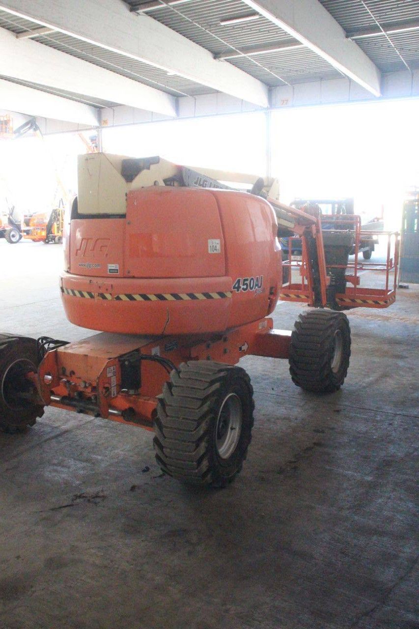 Articulated boom lift JLG 450AJ Diesel 15.7m 2015