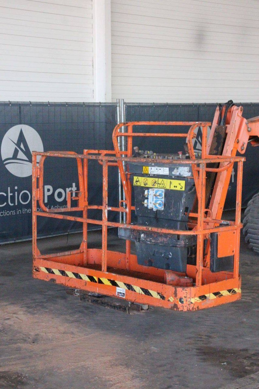 Articulated boom lift JLG 450AJ Diesel 15.7m 2015
