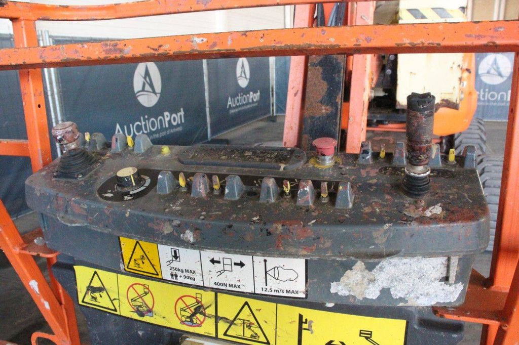 Articulated boom lift JLG 450AJ Diesel 15.7m 2015