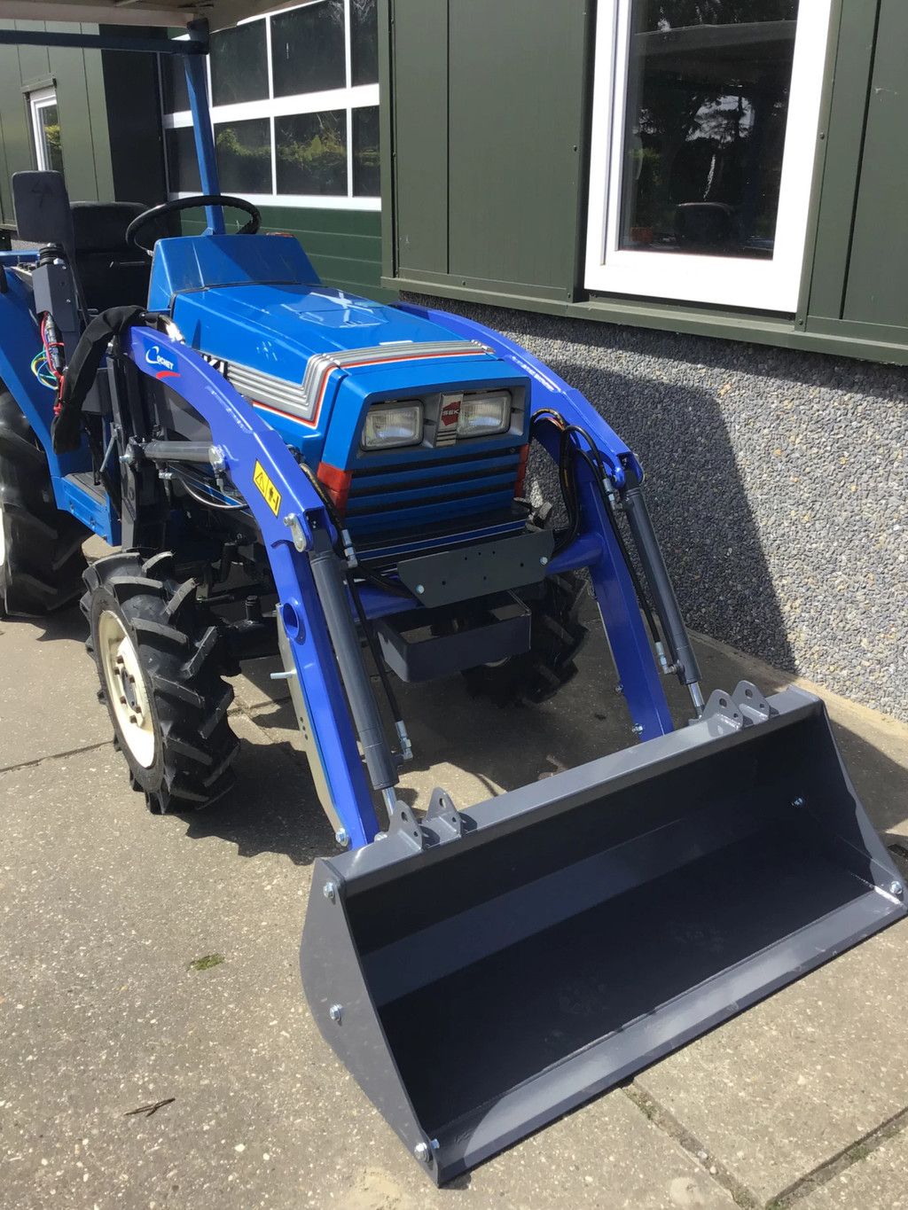 Iseki Mini trekker Iseki TA215