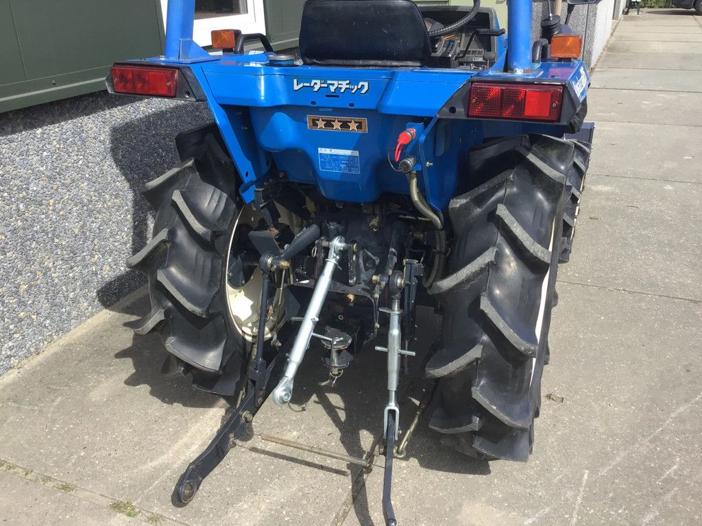 Iseki Mini trekker Iseki TA215