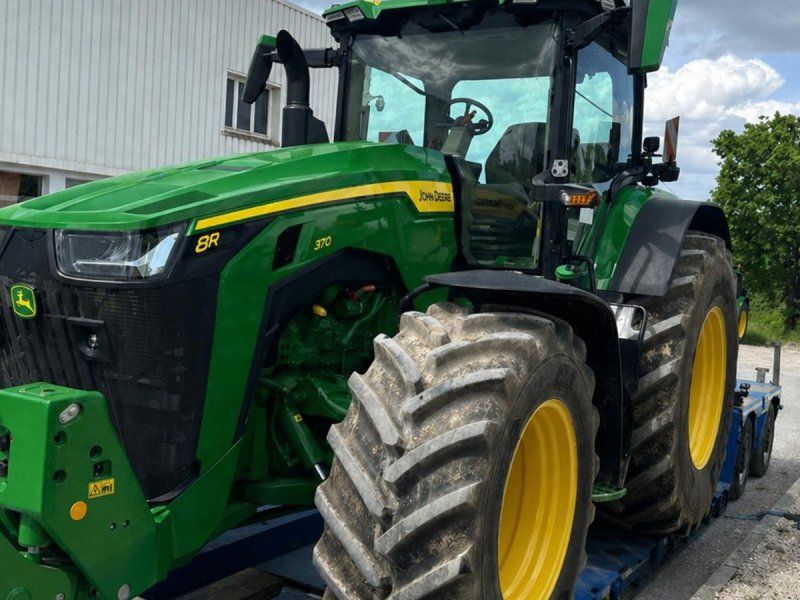 John Deere 8R 370 Med frontlift