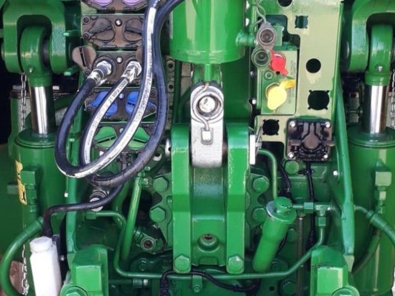 John Deere 8R 370 Med frontlift