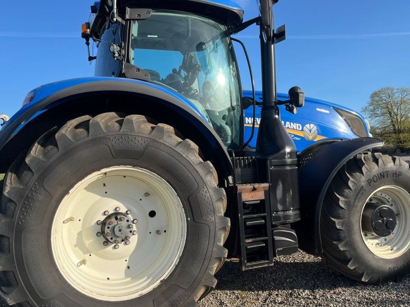 New Holland T7.290 Med frontlift &  er GPS klar