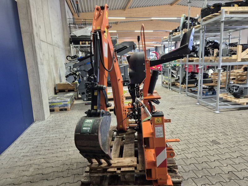 DIGGER L 22 Heckbagger /Anbaubagger für   Baggerschaufel-