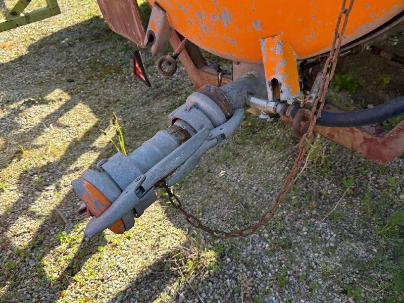 Fuchs Pumpfass gefedert 10.000 Liter 80,60,40 km/H