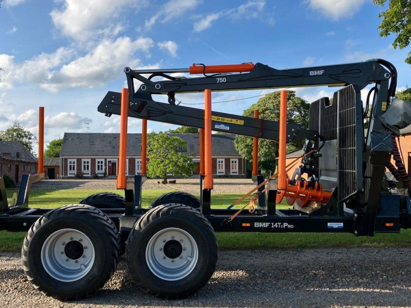 BMF 14 t skovvogn m. 7,5 m kran