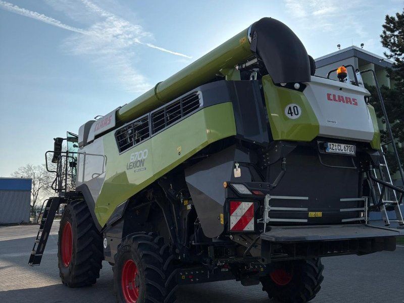 Claas LION 6700