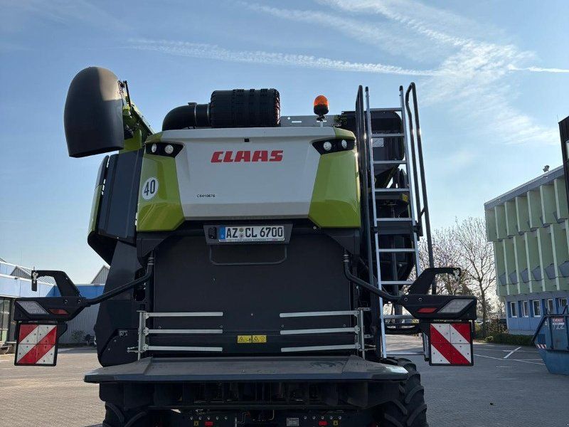 Claas LION 6700