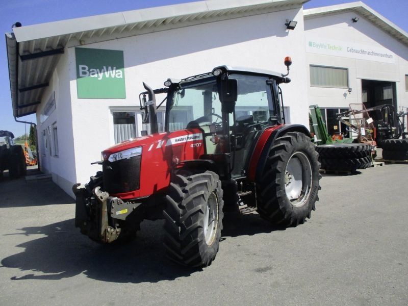 Massey Ferguson 4707    # 887