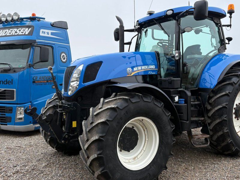 New Holland T7.220