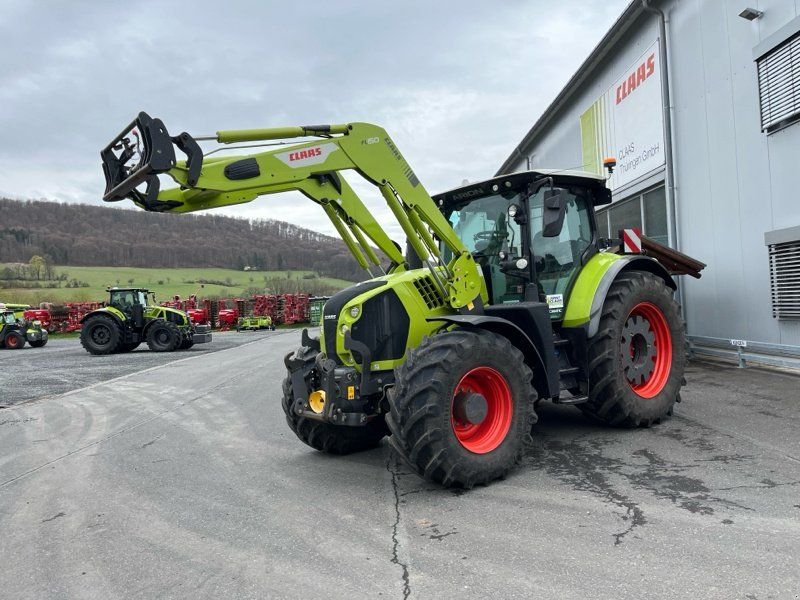 Claas Arion 660