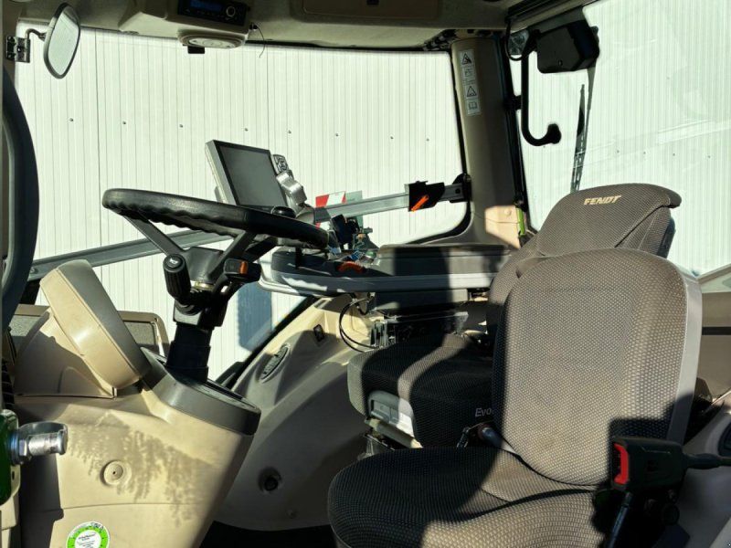 Fendt 828 Vario S4 Profi Plus