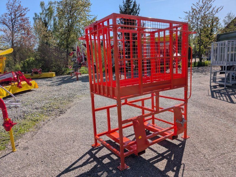 Arbeitskorb / Arbeitsbühne hoch