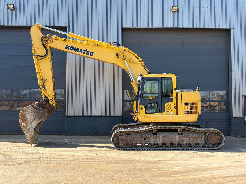Komatsu PC228USLC-8