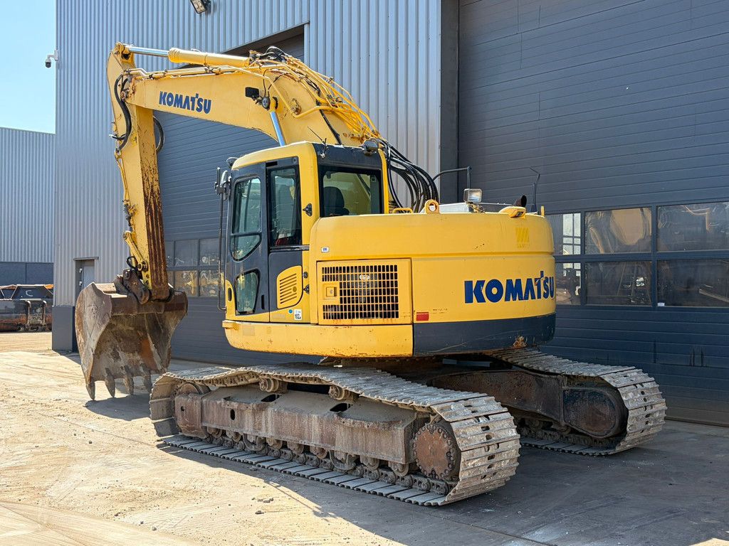 Komatsu PC228USLC-8