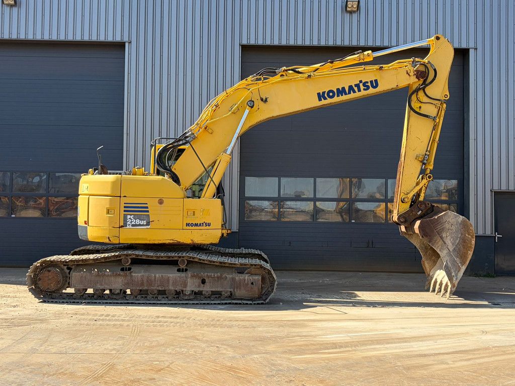 Komatsu PC228USLC-8