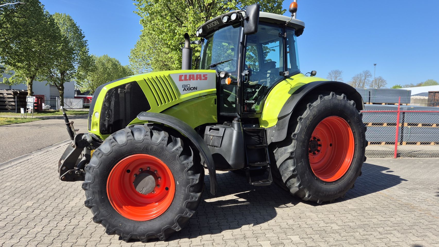 CLAAS Axion 810 C-Matic Cebis 50Kmh. Lucht, Fronthef PTO