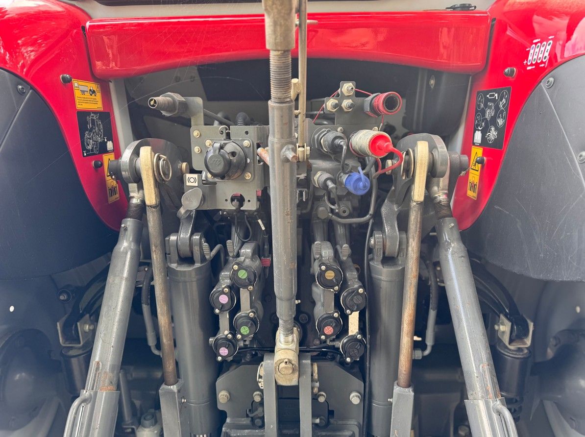 Massey Ferguson 7s.180 Dyna6 Efficient