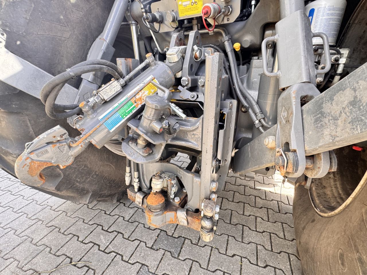 Massey Ferguson 8s.265