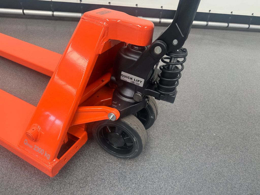 BT LHM 230 QUICK LIFT 1150x520 mm