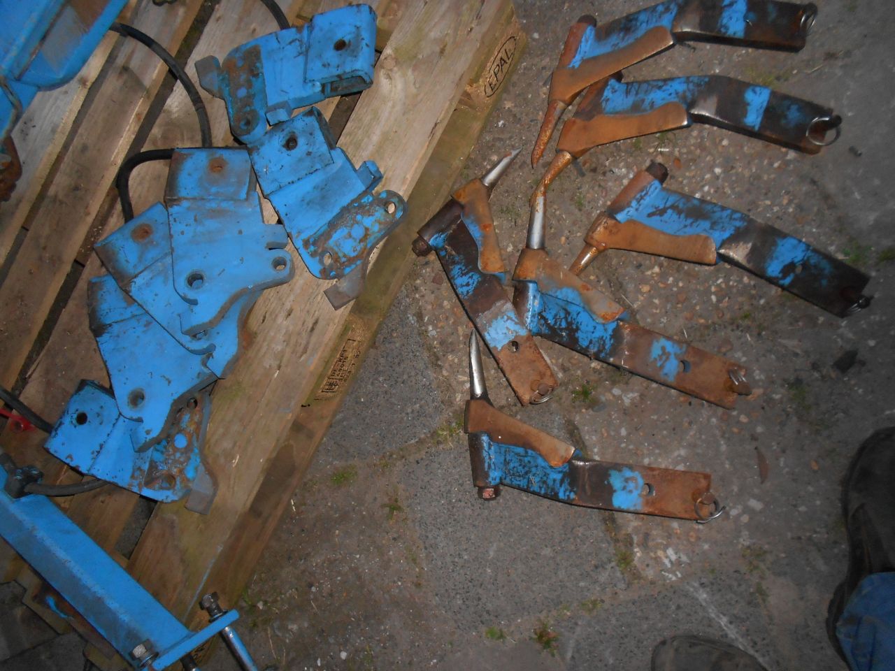 Lemken vorenpakkerarm en ondergronders