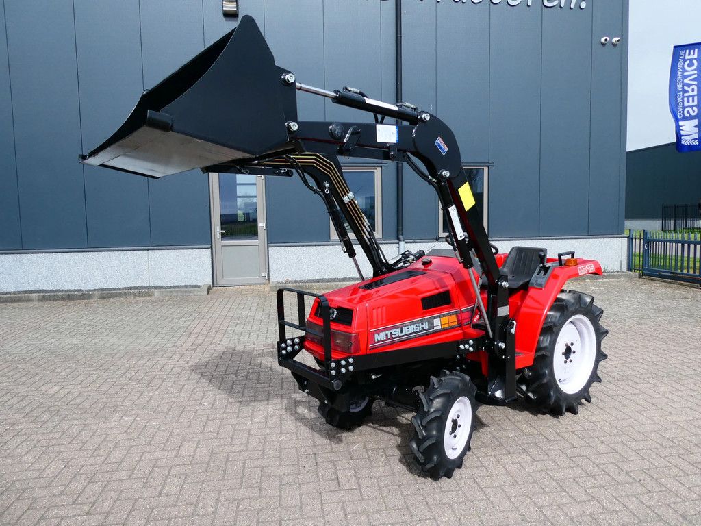 Mitsubishi MT16 4wd / 1426 Draaiuren / Mei Aanbieding