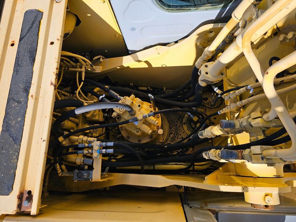 Kobelco New Holland E215 WE1665