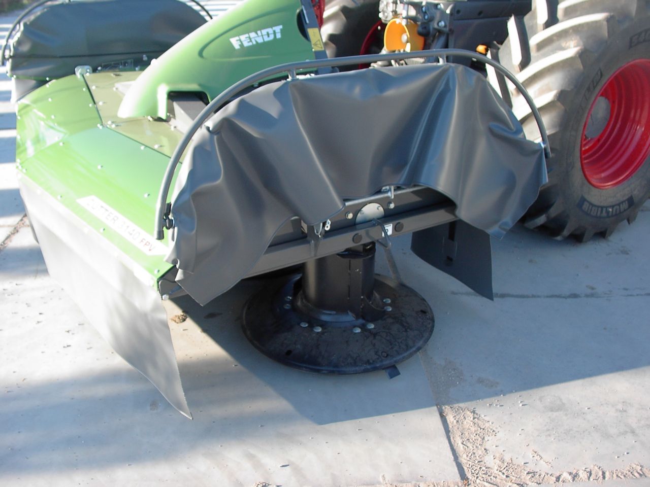 Fendt 3140 FPV en KM310 TL