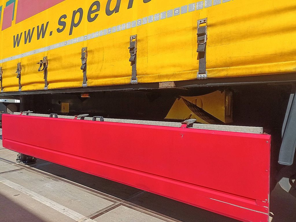 KRONE SD 2x lift axle extend.