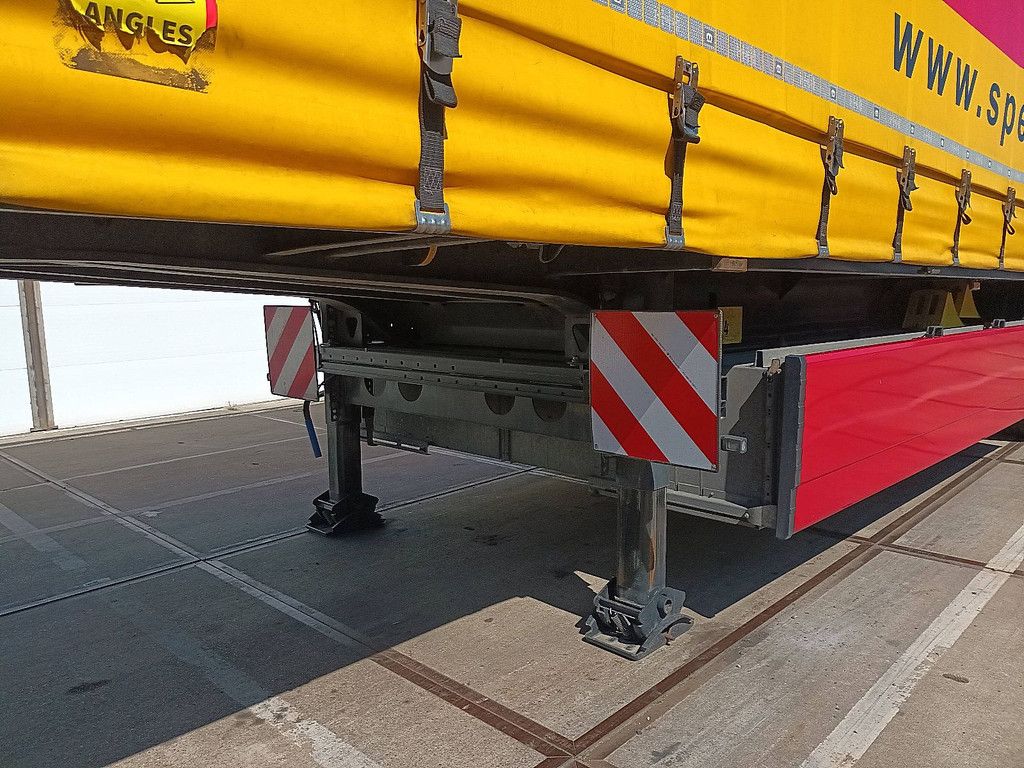 KRONE SD 2x lift axle extend.