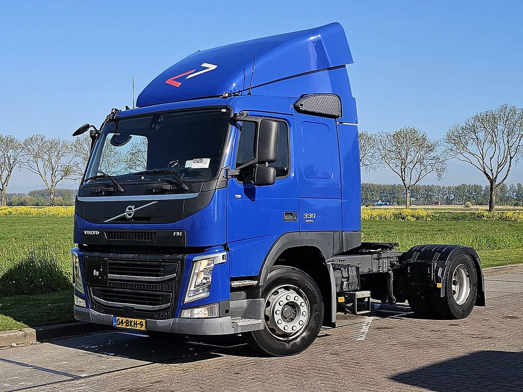 VOLVO FM 330 sleepercab nl-truck