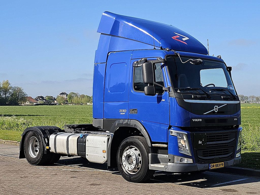 VOLVO FM 330 sleepercab nl-truck