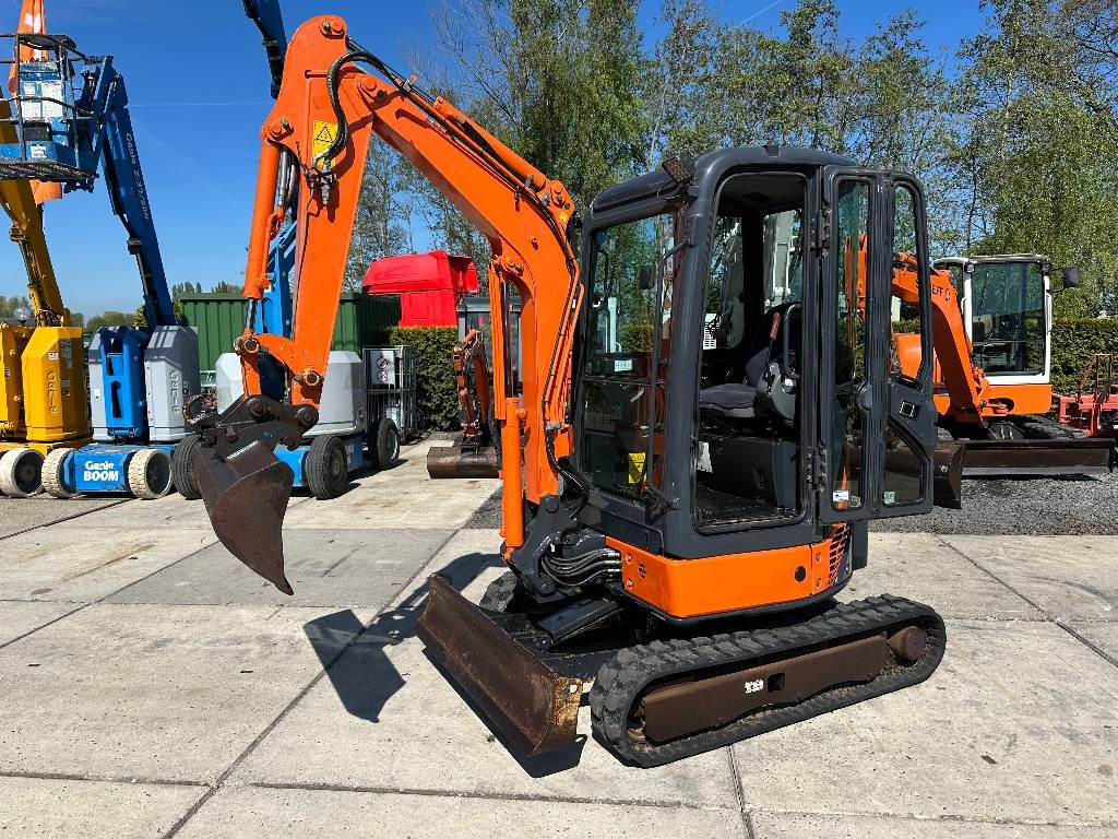 Hitachi Zaxis 22U-2 CLR