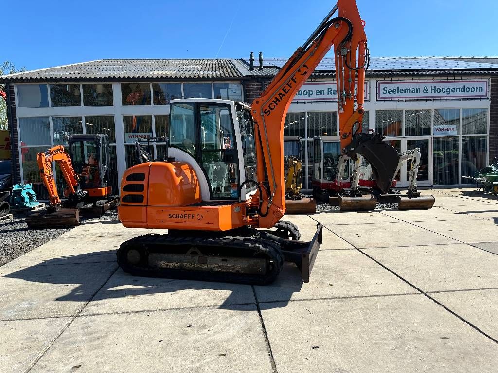 Schaeff HR 18 / Terex TC48