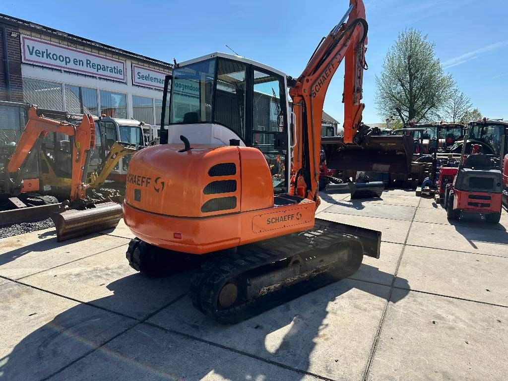 Schaeff HR 18 / Terex TC48