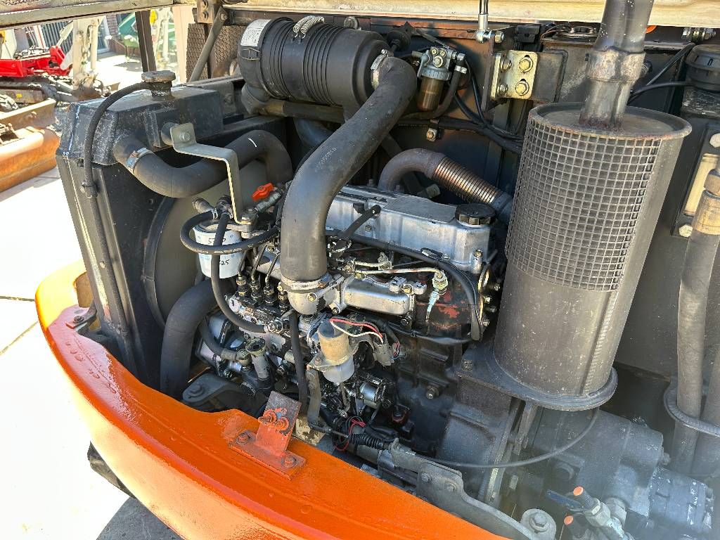 Schaeff HR 18 / Terex TC48