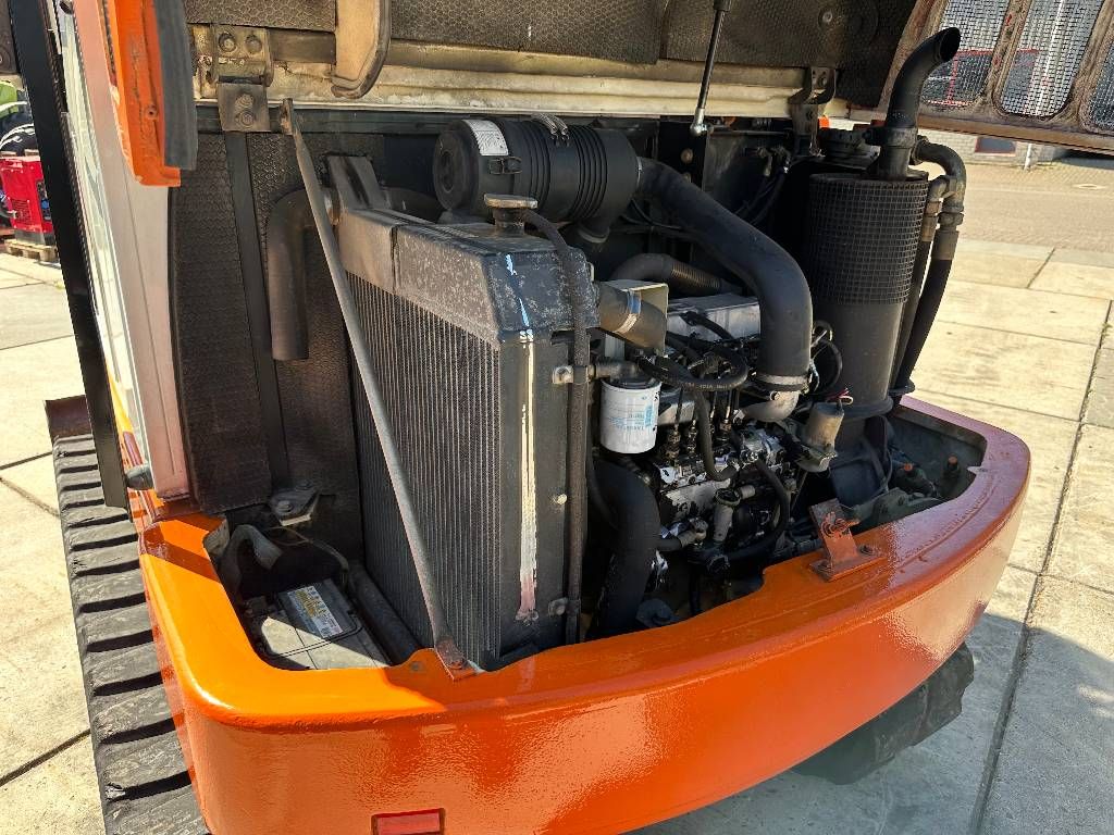 Schaeff HR 18 / Terex TC48