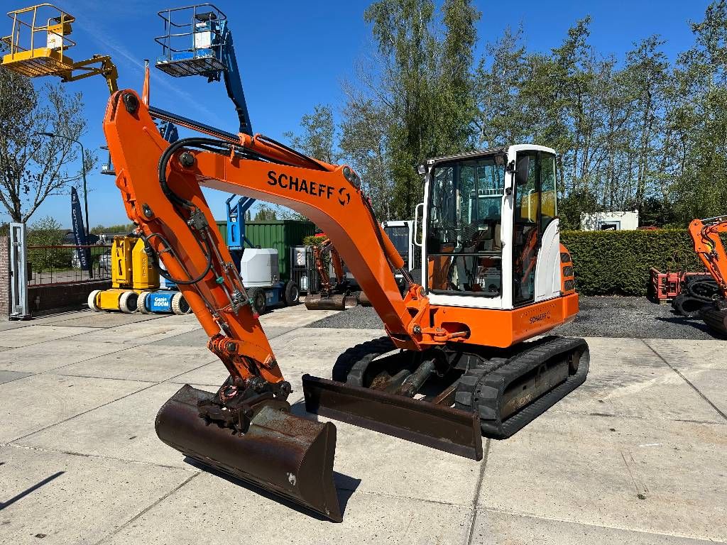 Schaeff HR 18 / Terex TC48