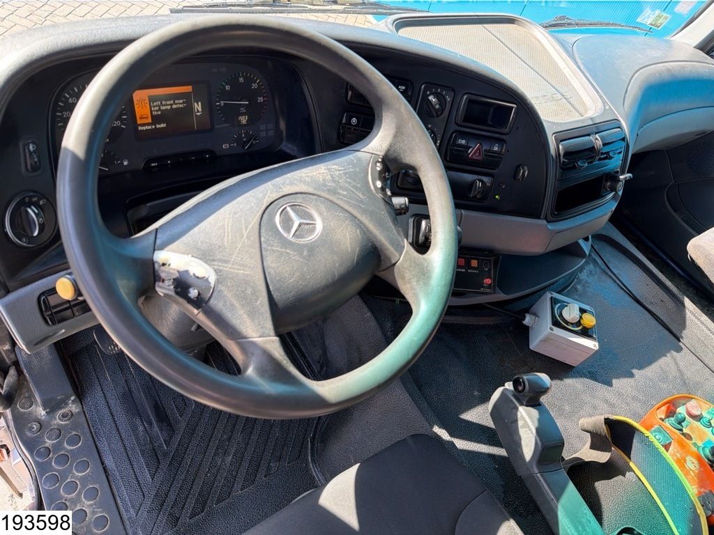 Mercedes Actros 3236 8x4, Euro 4, 8m³, Steel springs, Remote