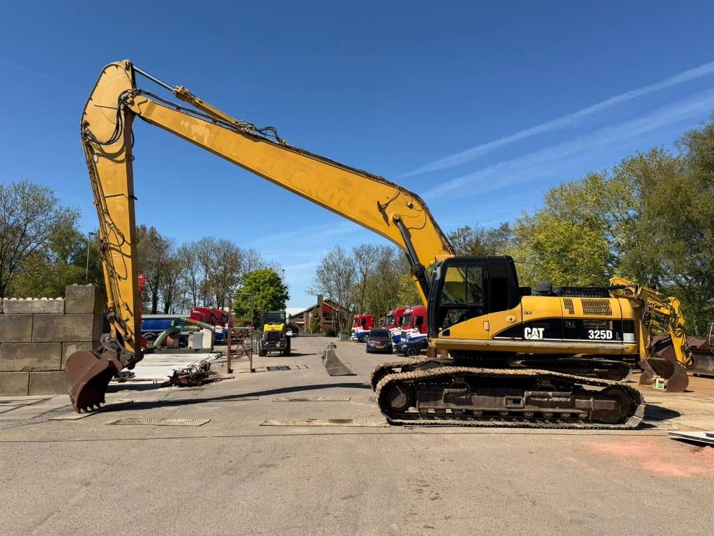 CAT 325 D