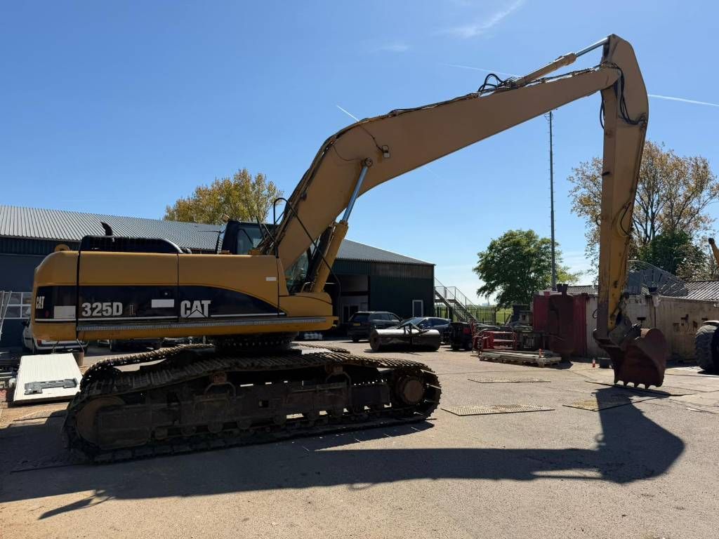 CAT 325 D