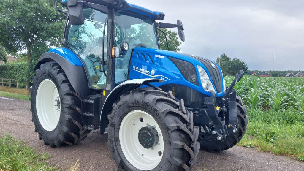 New Holland T5 140 AutoCommand