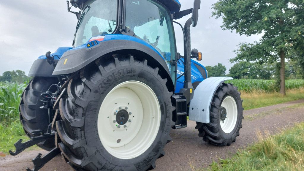 New Holland T5 140 AutoCommand