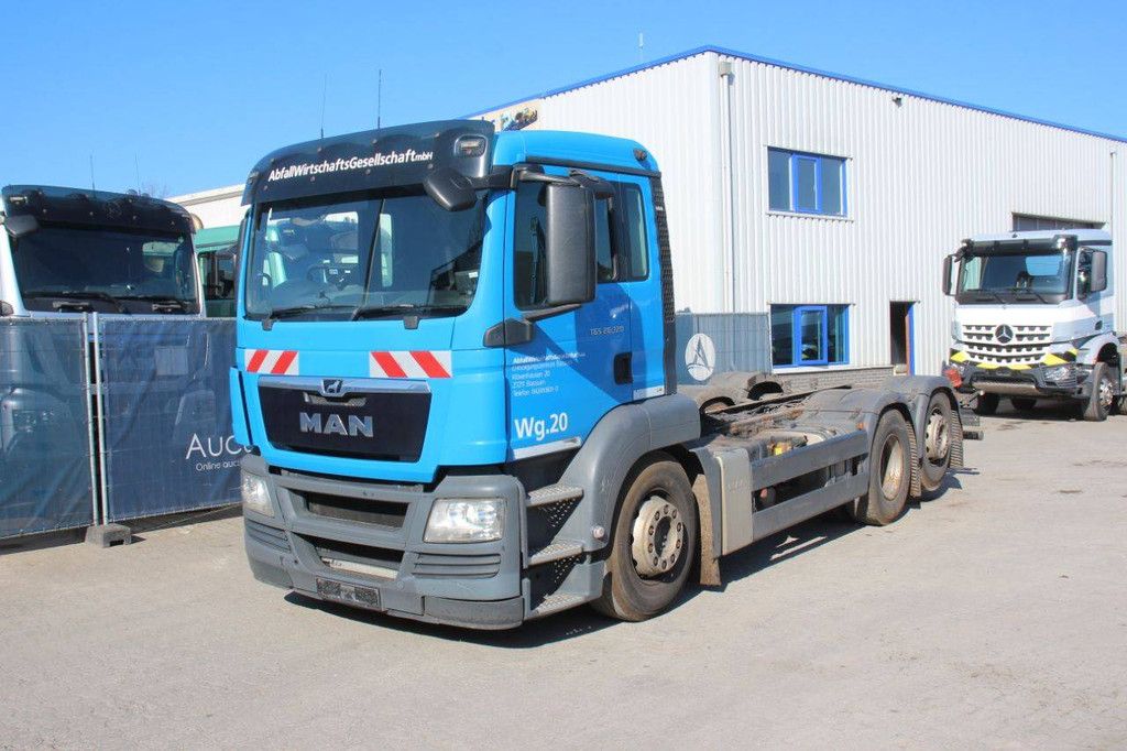 Fahrgestell mit Fahrerhaus MAN TGS 26.320 Diesel 320 PS Baujahr 2014