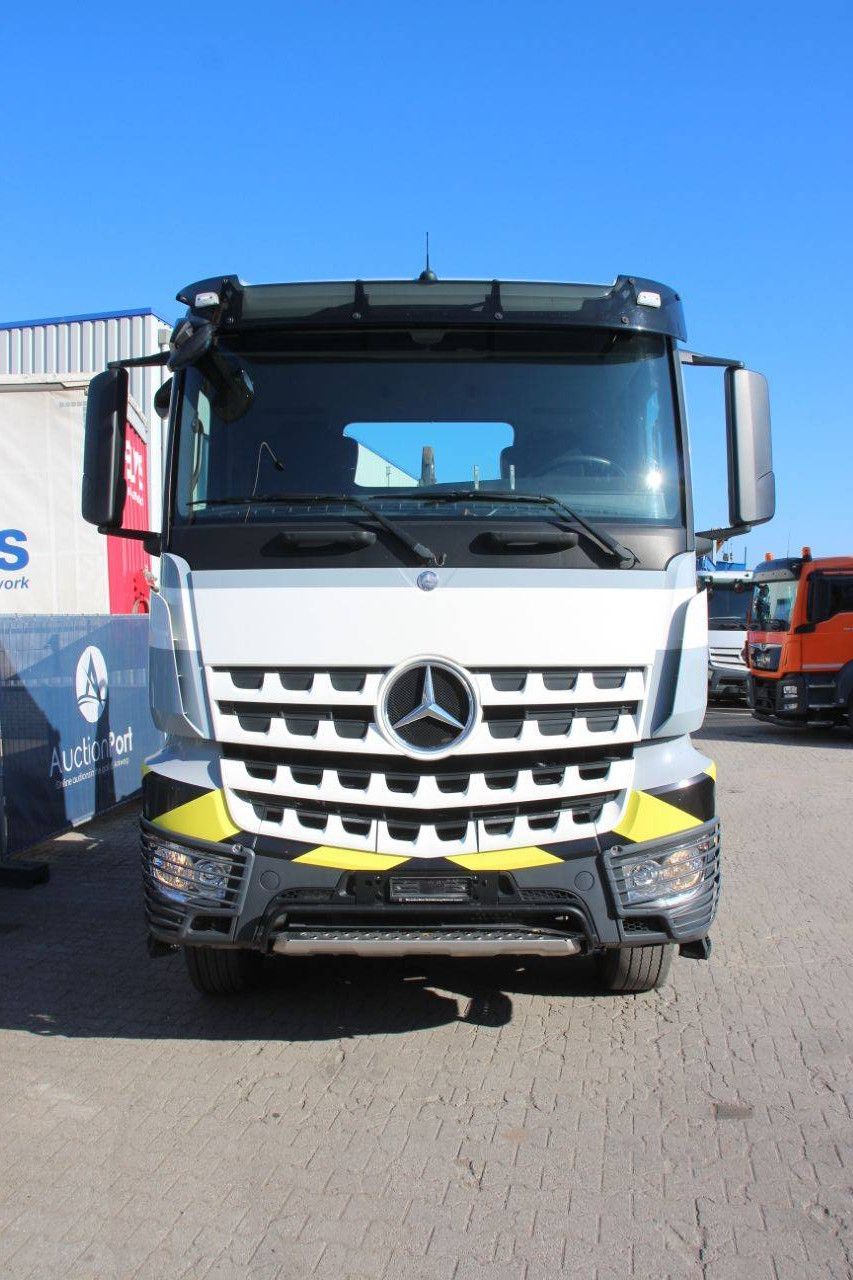 Hakenliftsystem LKW Mercedes-Benz Arocs 3245 Diesel 450 PS 2017
