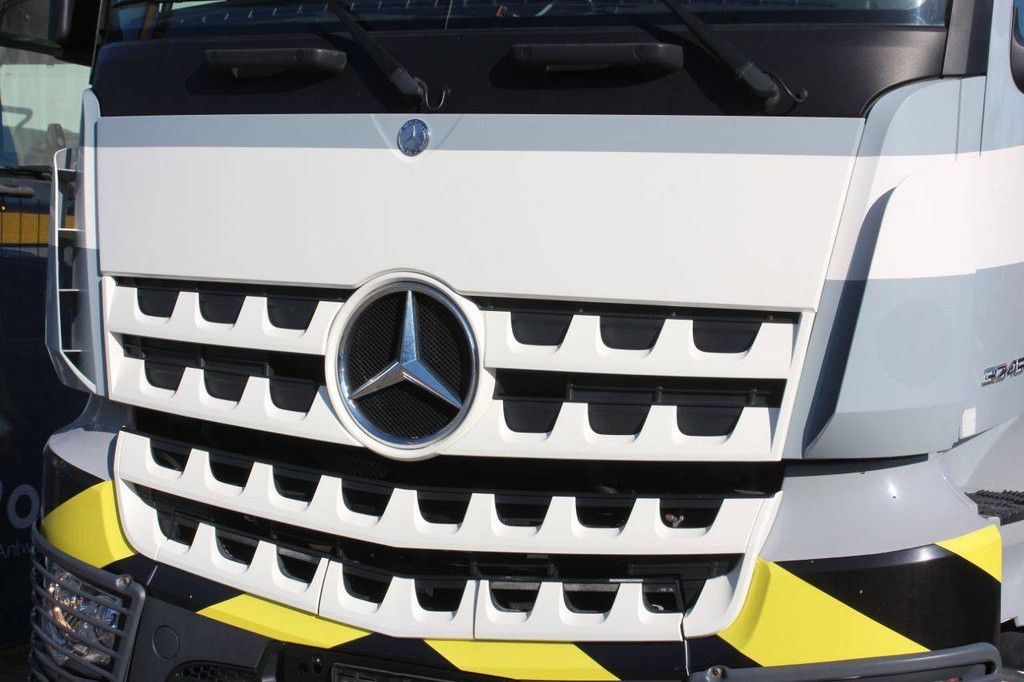 Hakenliftsystem LKW Mercedes-Benz Arocs 3245 Diesel 450 PS 2017