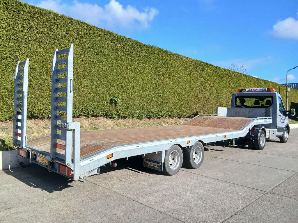 Ford Transit + smi-dieplader oplegger 8,5 m.