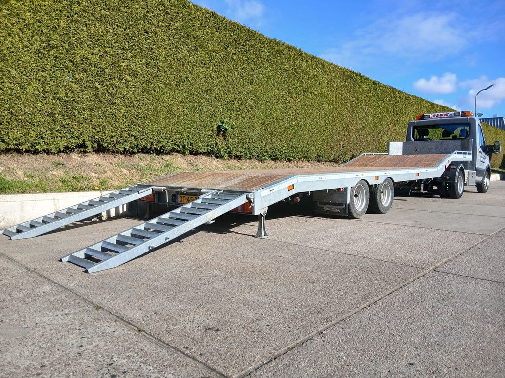 Ford Transit + smi-dieplader oplegger 8,5 m.