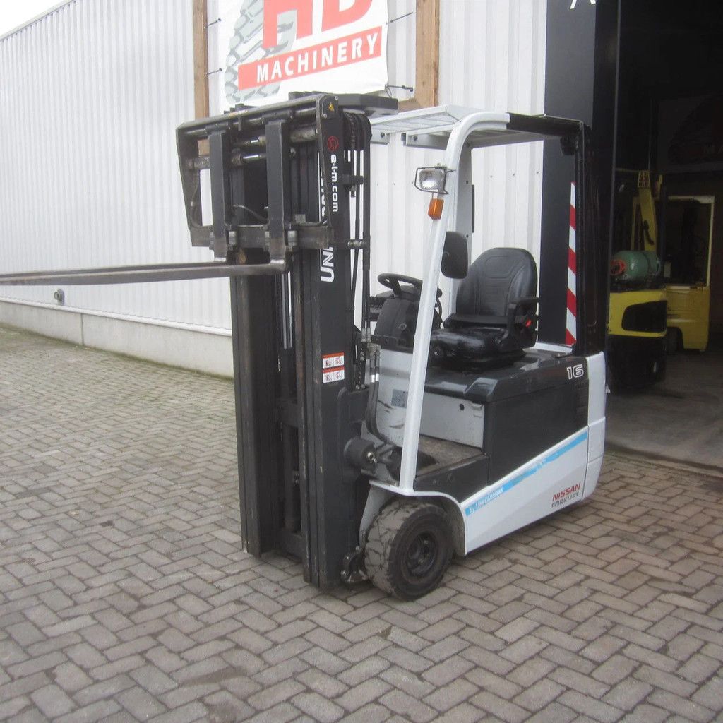 Nissan Heftruck L16Q, elek., triplex, side shift, vorkverstelling.